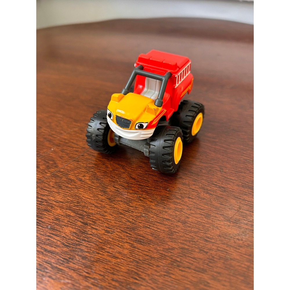 Fisher-Price Blaze and the Monster Machines Fire Rescue Blaze Die-Cast GYC99